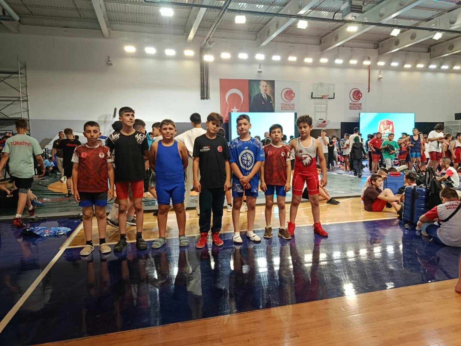 Turnuvada genç sporcular